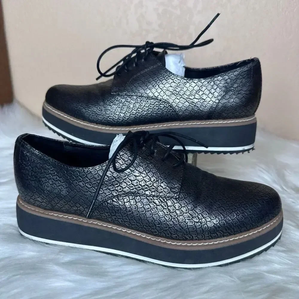 Exé Platform Loafers Metallic Black Scale Print Size 41